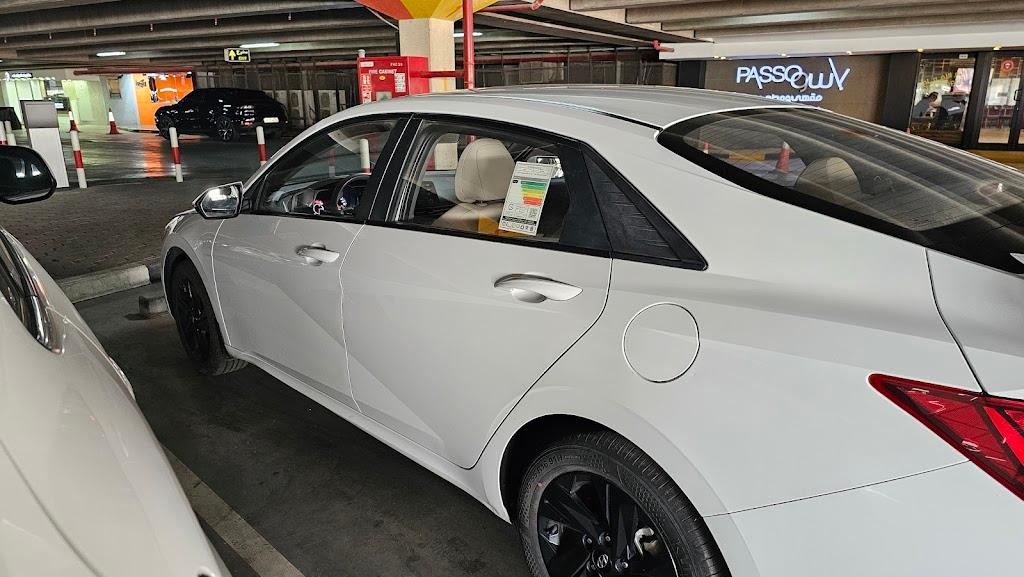 دولار لتأجير السيارات - مطار الكويت الدولي