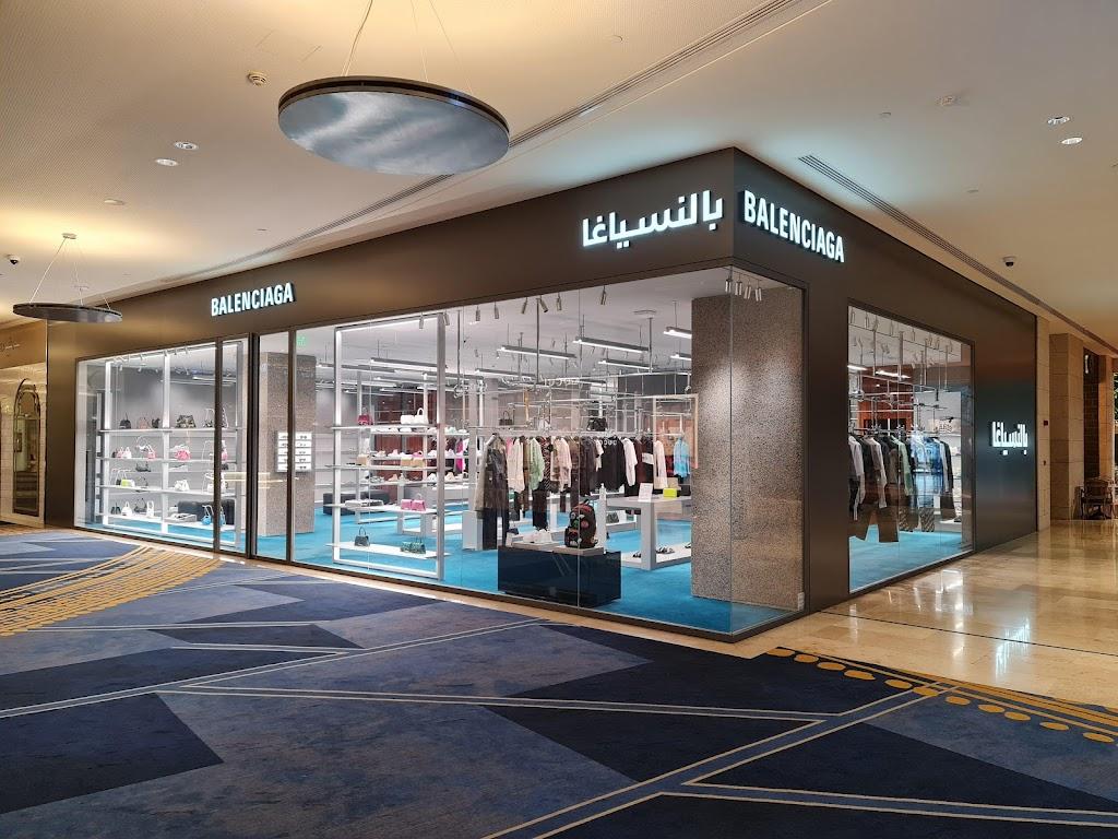 BALENCIAGA