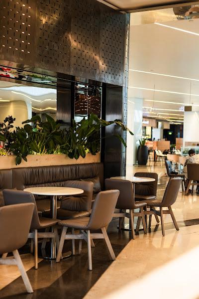 بارتون مجمع الحمراء